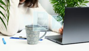 Usando a contratação baseada em dados para superar a concorrência