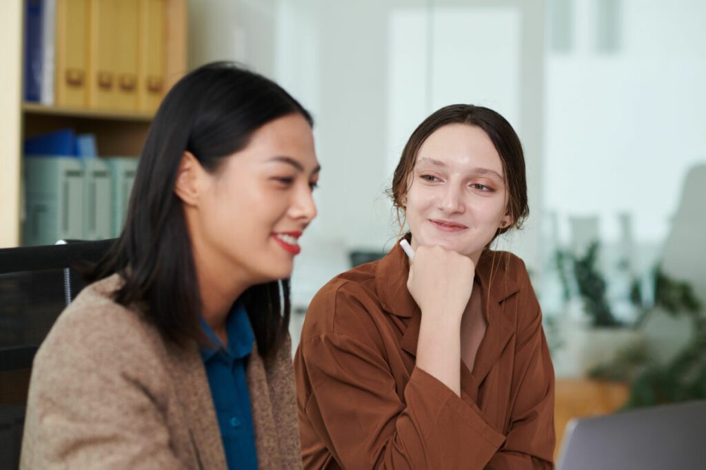 businesswoman looking at talented colleague 2023 05 24 01 47 56 utc